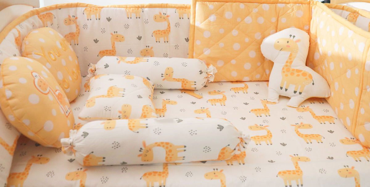 Baby Giraffe - Organic Cot Bedding Gift Set - Tinycubs - 