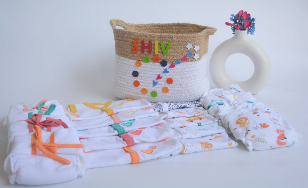 Hearts & Colours Basket- Everyday Essentials Nappy & Vest (Set of 20) - Tinycubs - 