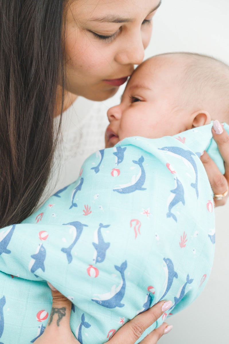 Kaarpas ‘Ocean Dive’ organic muslin cotton swaddle 3 pack: Dolphin, Octopus and Dreamy Waves - Tinycubs - 